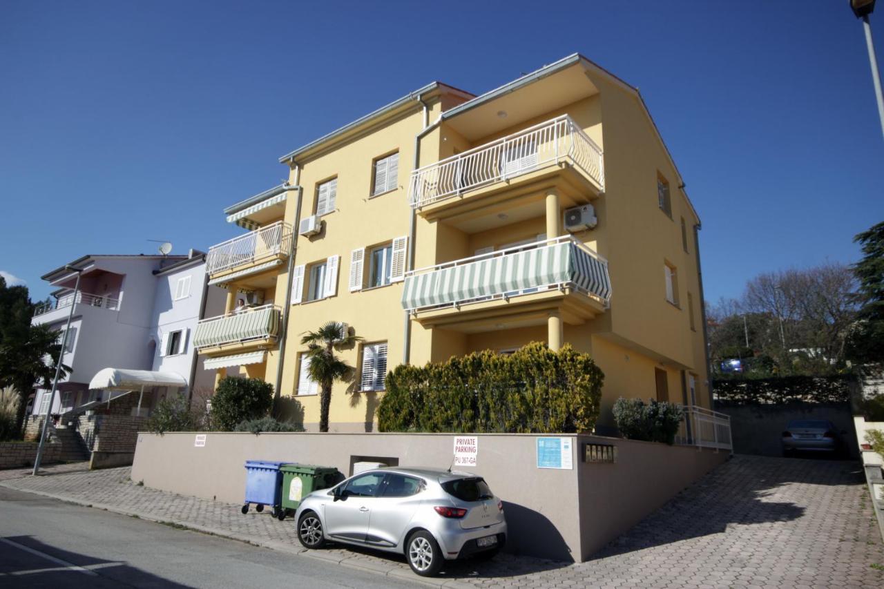 Apartment Ely Rabac Buitenkant foto
