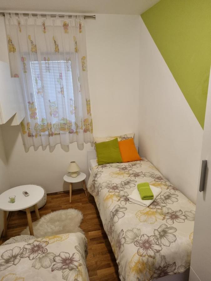 Apartment Ely Rabac Buitenkant foto