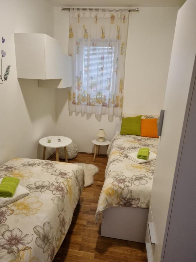Apartment Ely Rabac Buitenkant foto